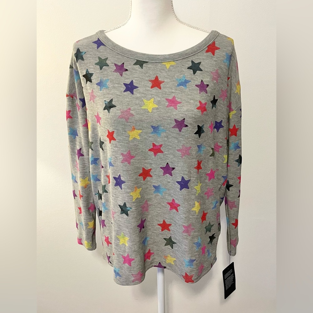 NWT Chaser Rainbow Stars Tee Shirt Top. Long Sleeved, Fleece Lining. Size Medium